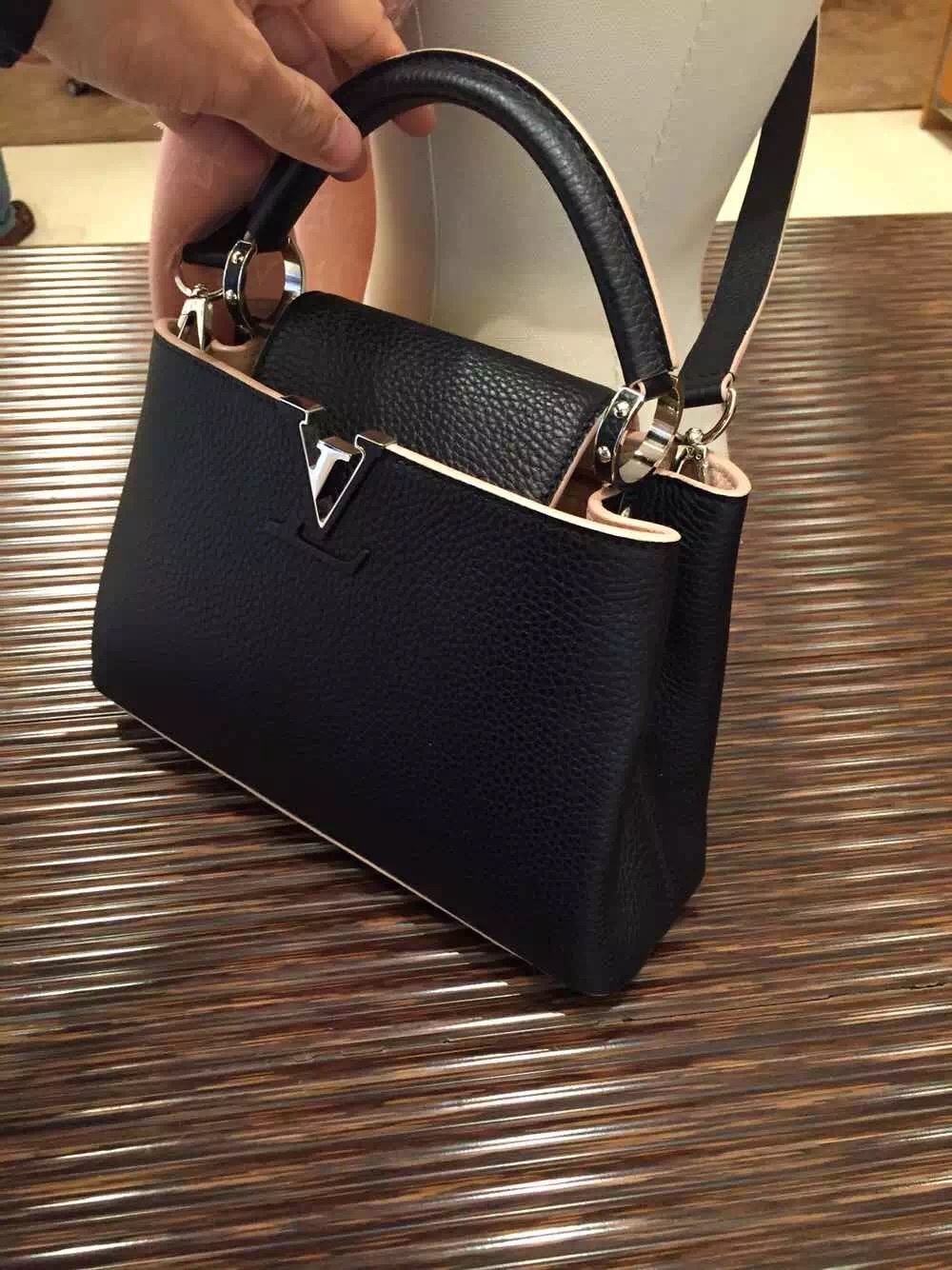 Real Louis Vuitton Capucines BB Crossbody Bag M94716 Black